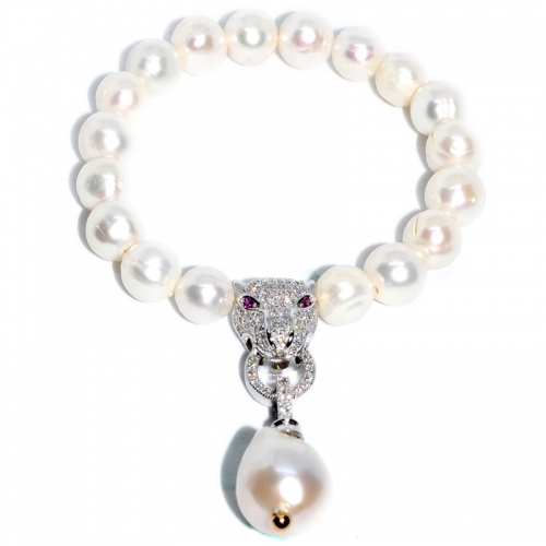 Fresh Water Pearl With Panther Head Dangling Baroque Bracelet - Silver