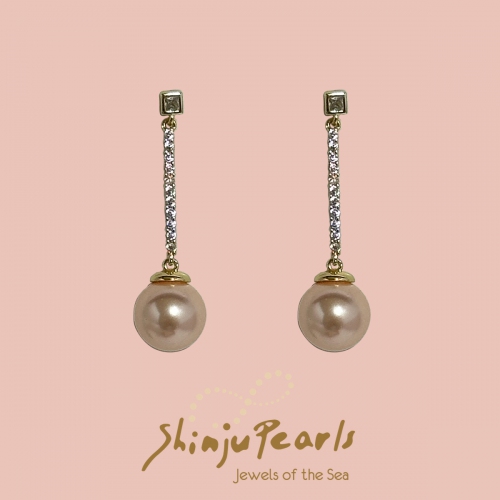 Shell Pearl Light Pink With Cubic Zirconia Bar Earring