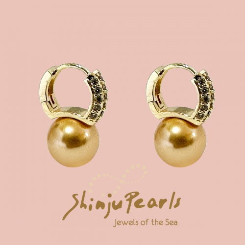 Shell Pearl Yellow Gold With Cubic Zirconia Bucket Earring