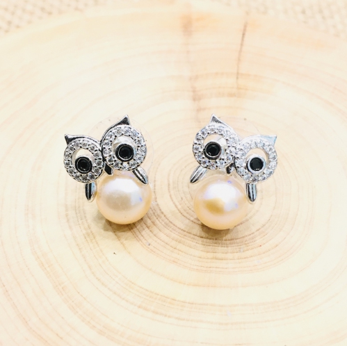 Fresh Water Pearl -Cute Owl Wisdom Earring