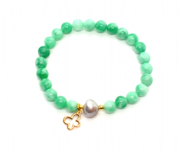 Green Quartz With Fresh Water Pearl Connector Bracelet (Assorted Charms) 