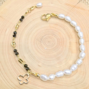 Fresh Water Pearl and Onyx Link Bracelet