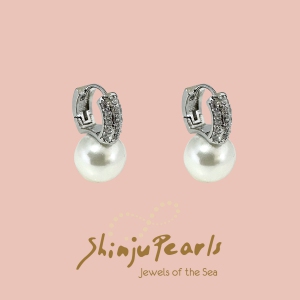   Shell Pearl White With Cubic Zirconia Bucket Earring