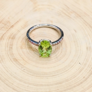 PERIDOT  OVAL FACETED WITH PINK TOURMALINE SOLITAIRE 925 SILVER RING