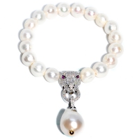 Fresh Water Pearl With Panther Head Dangling Baroque Bracelet - Silver