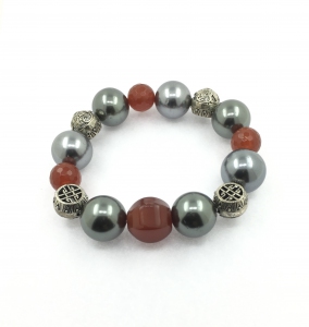 Grey Shell Pearl & Red Agate Bracelet 