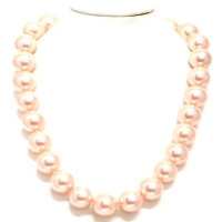 Pearl Shell With Cubic Zirconia Clasp Necklace
