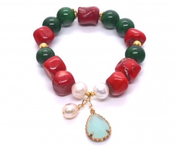 Coral Green Quartz With Pearl Bracelet (Assorted Charms)