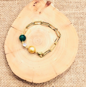 Kazumi Dyed Gold With Gemstone Cable Links Bracelet